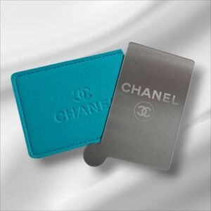 CHANEL Card Mirror GWP